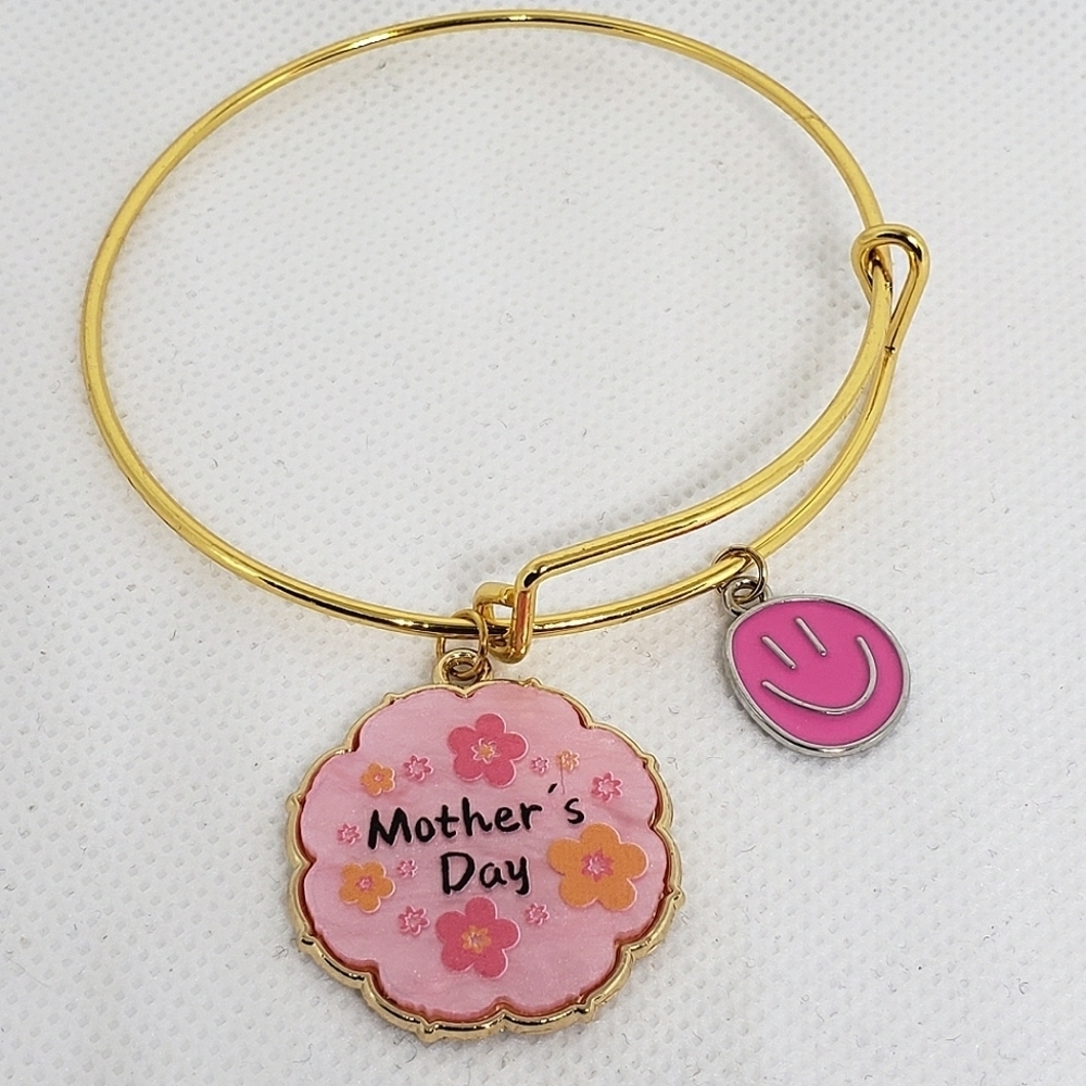 Handmade Pink Gold Metal Mother's Day Smiley Bangle Charm Bracelet